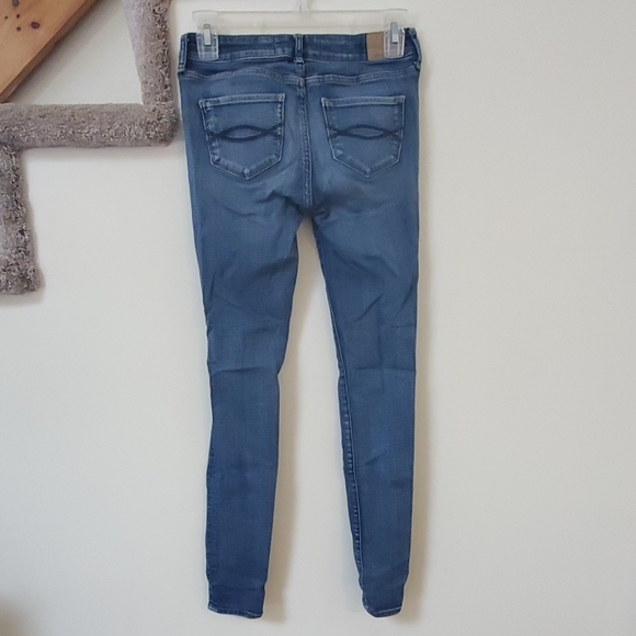 Abercrombie and Fitch Super Skinny Jeans - Picture 2 of 7